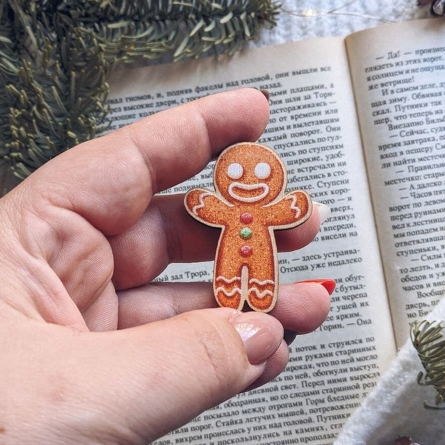 Badge " Gingerbread man", Wood