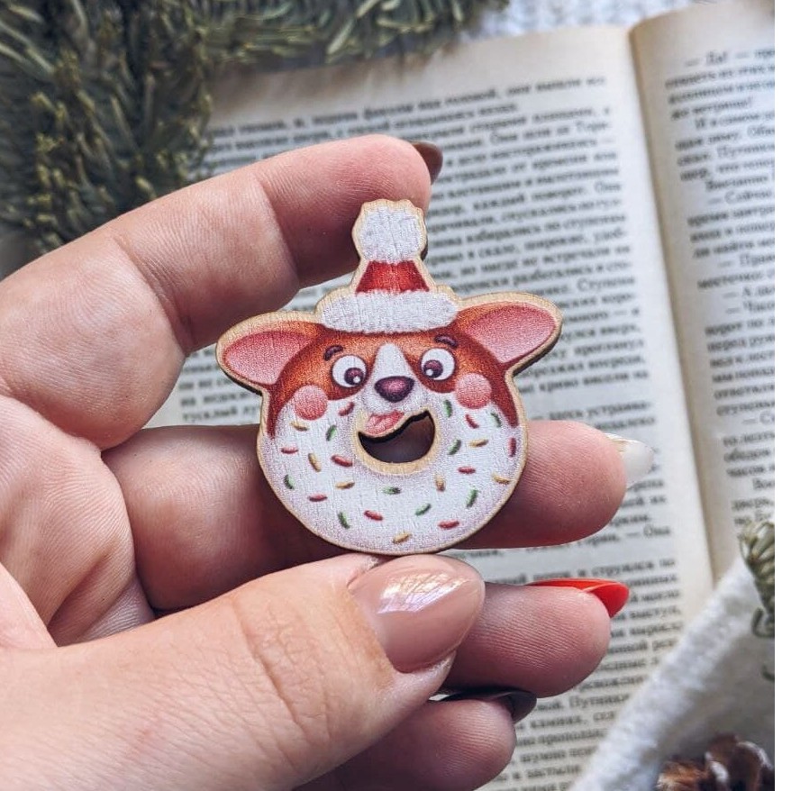 Badge "Christmas corgi donut", Wood