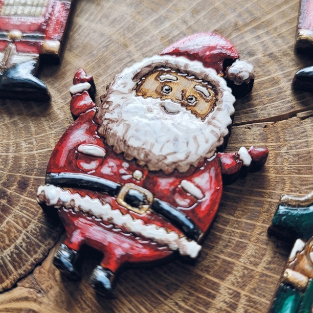 Badge " Santa", Wood