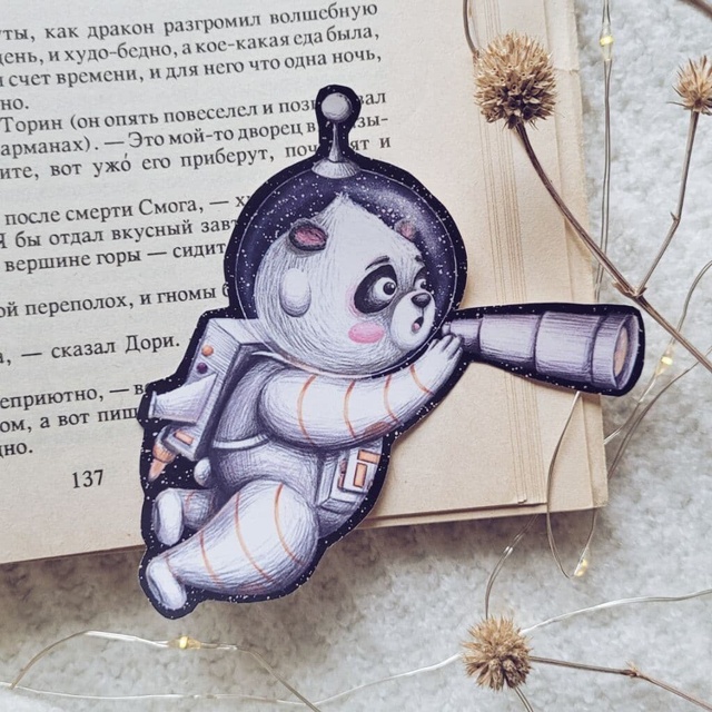 Стікер "Панда космонавт зацікавлена", Самоклеючий папір з матовою ламінацією