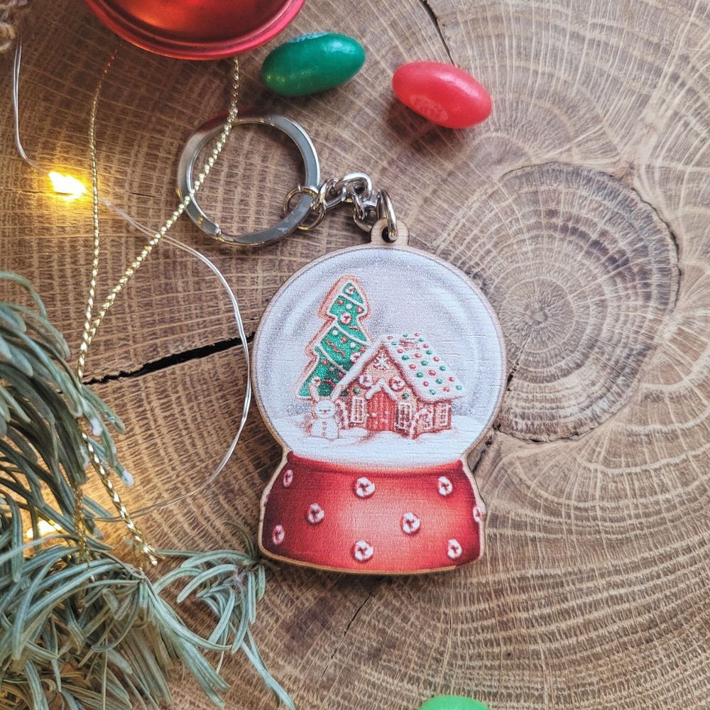 Keychain "Snow globe", Wood