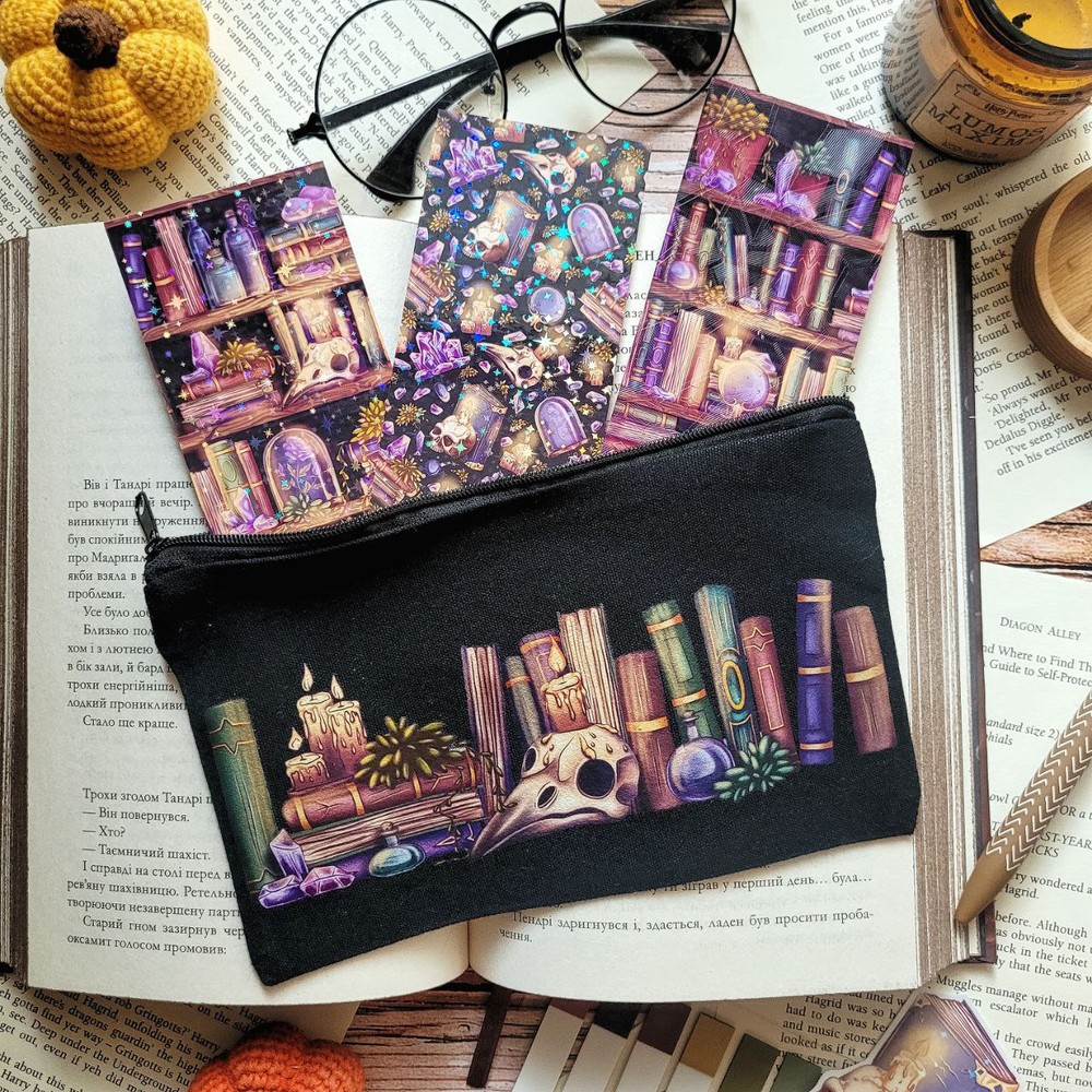 Pencil case "Enchanted stories" black