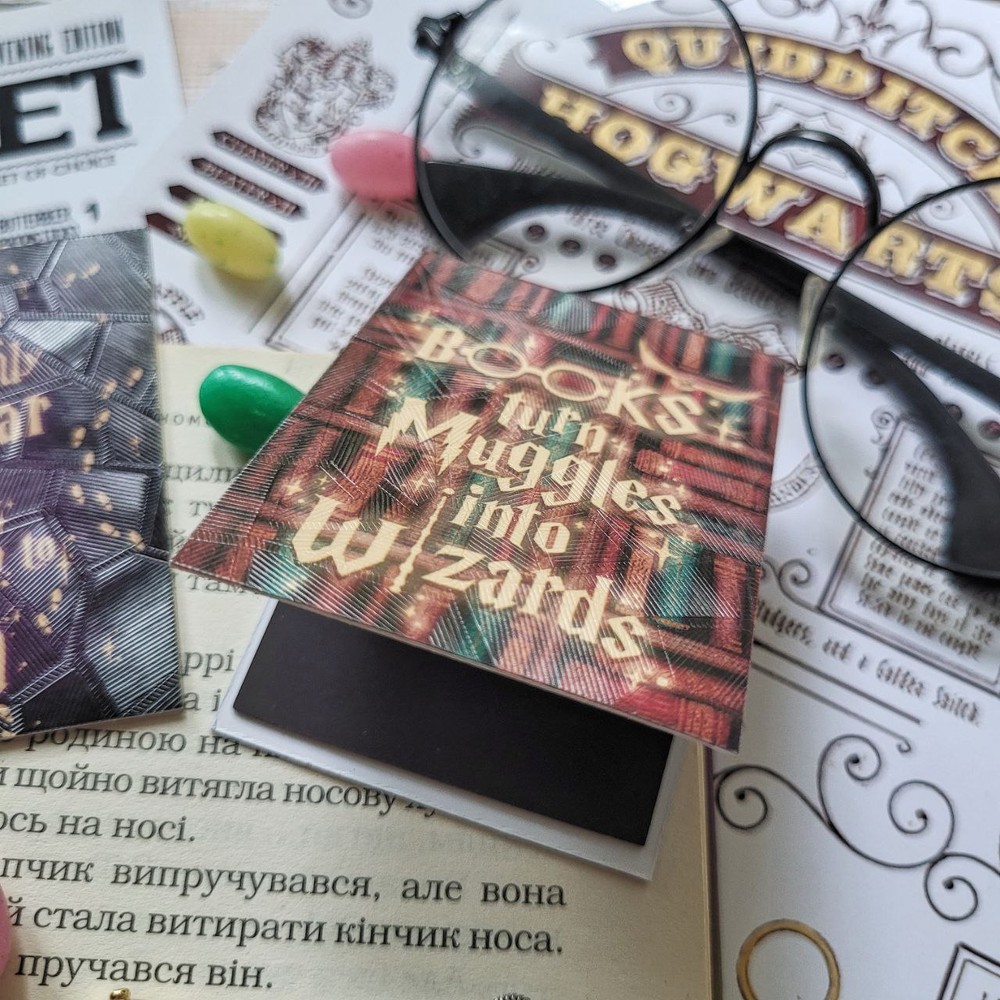 Magnetic bookmark "Book turn muggles into wizards"