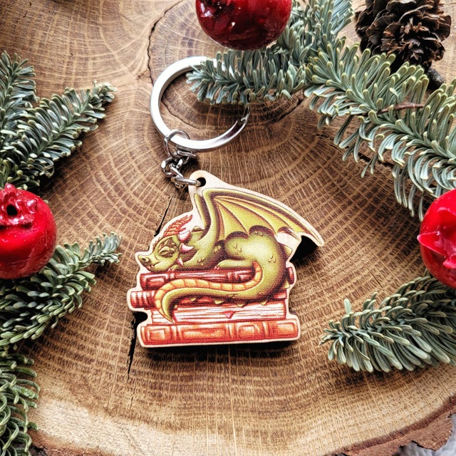 Keychain "Dragons and books 2", Wood